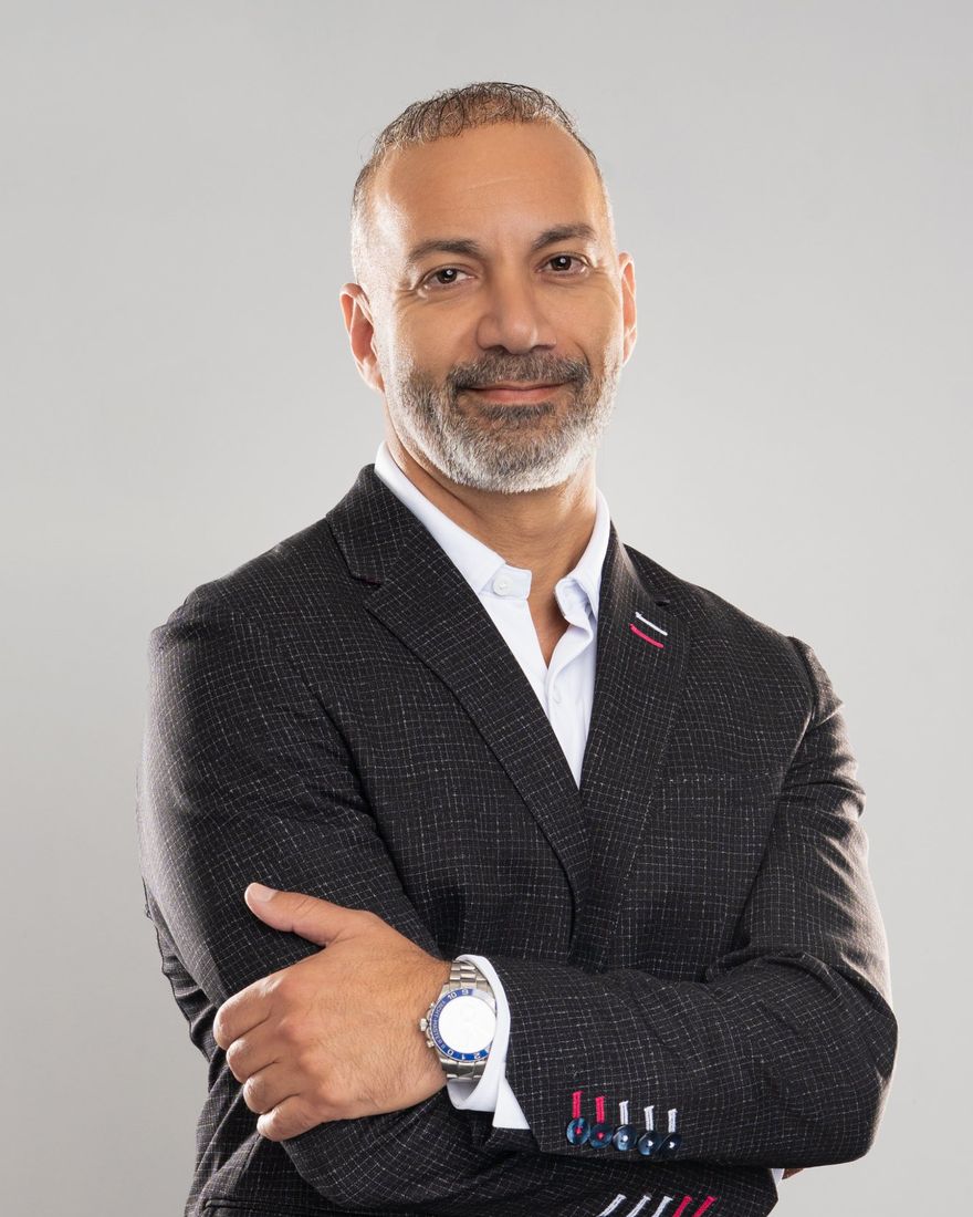 Ronnie Ahmad, Team Lead and Associate Broker at Keller Williams Legacy
